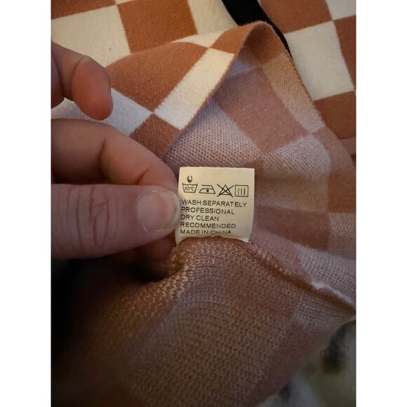 Cute Knit Checkered Dress Size Medium - Picture 5 of 6